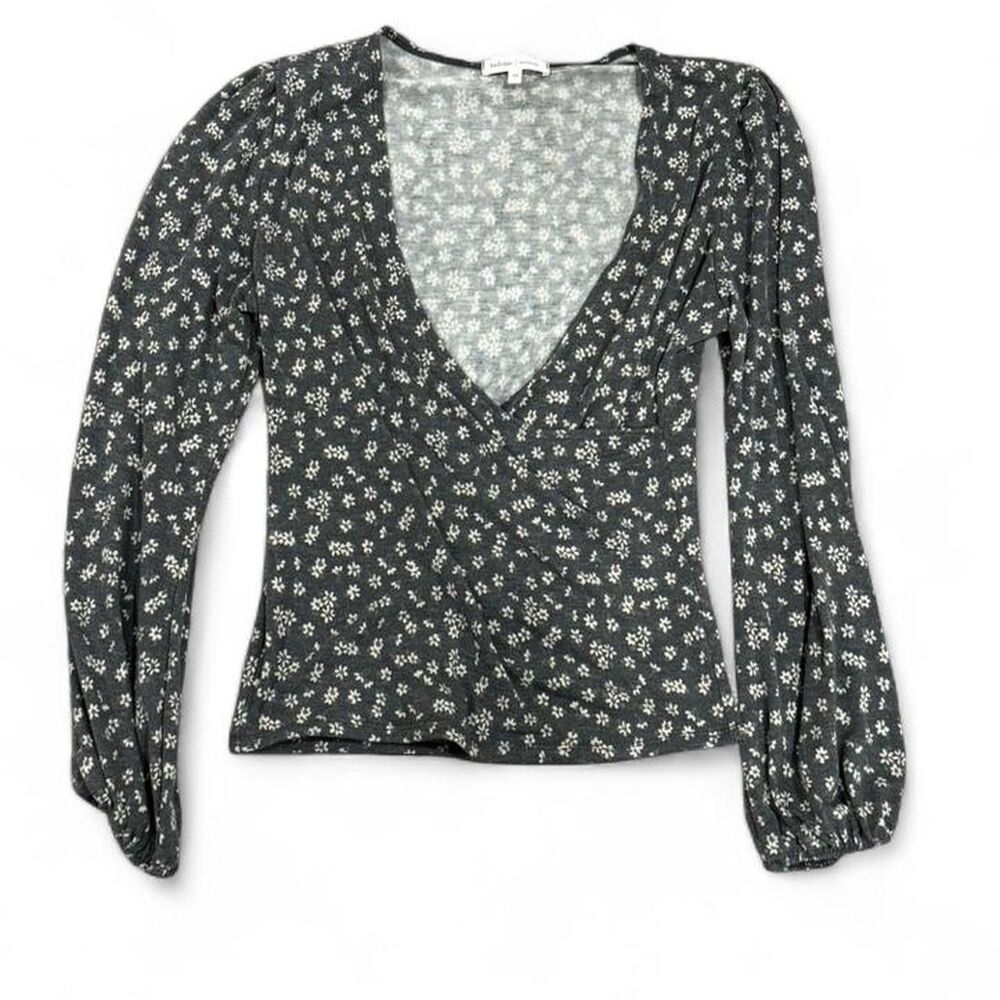 Women's Black and Grey Shirt